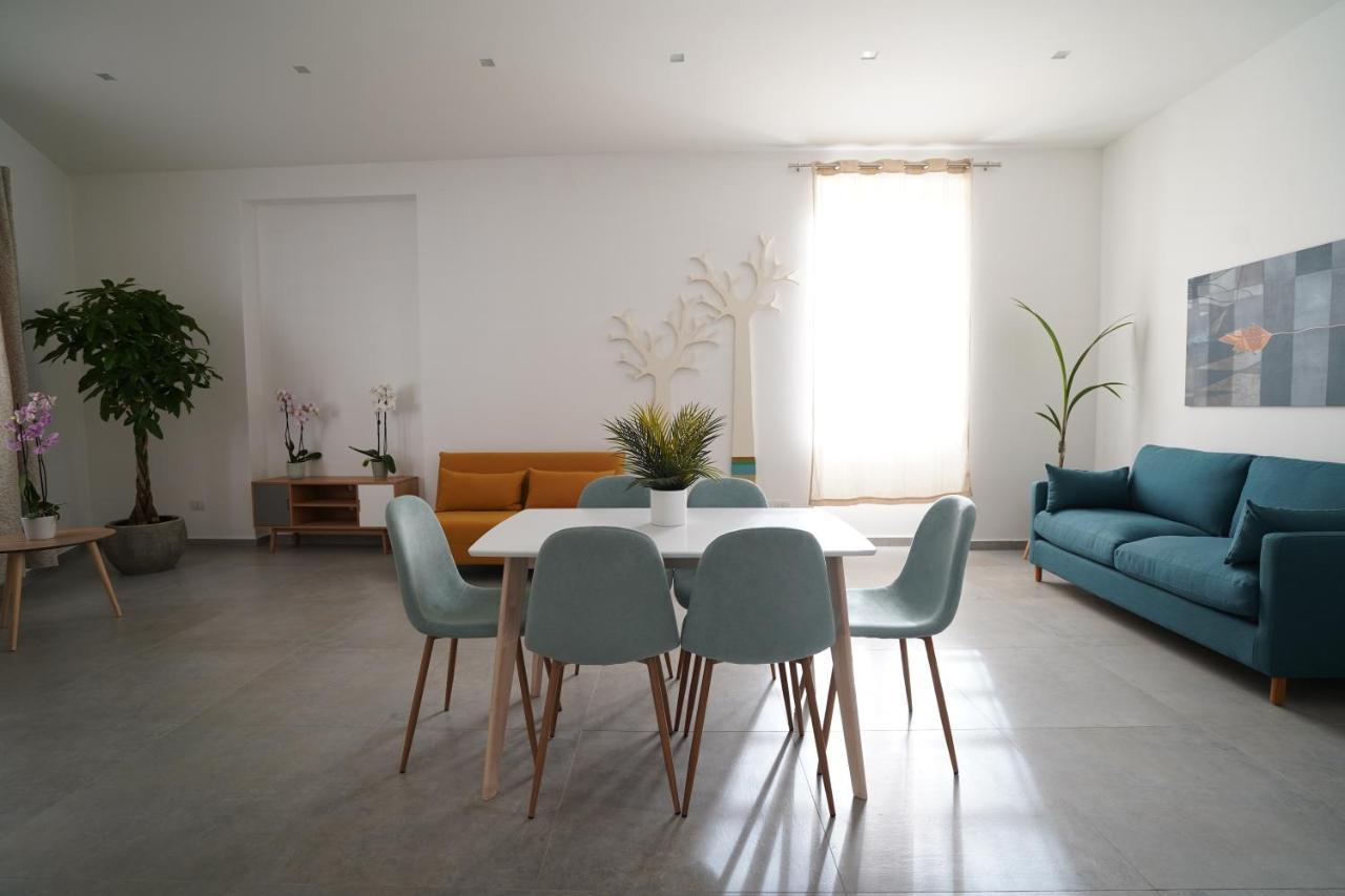 Cosmo 38 Luxury Apartments เนเปิลส์ ภายนอก รูปภาพ